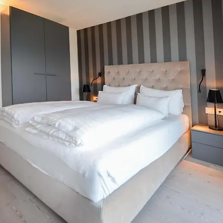 Villa Lion Hill Private Luxury Retreat *