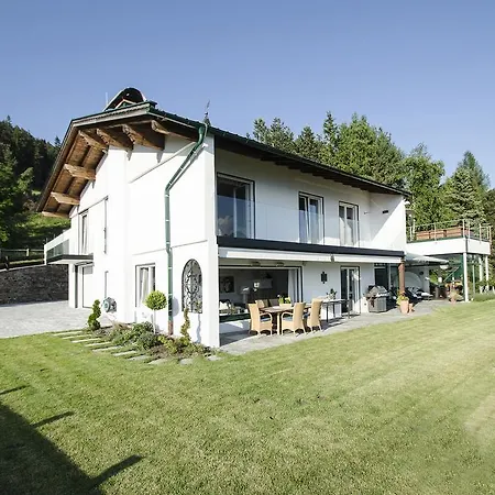 Lion Hill Private Luxury Retreat